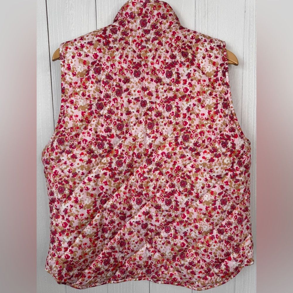 J. Crew Women's Floral Quilted Sleeveless Vest Size L EUC - Picture 7 of 8